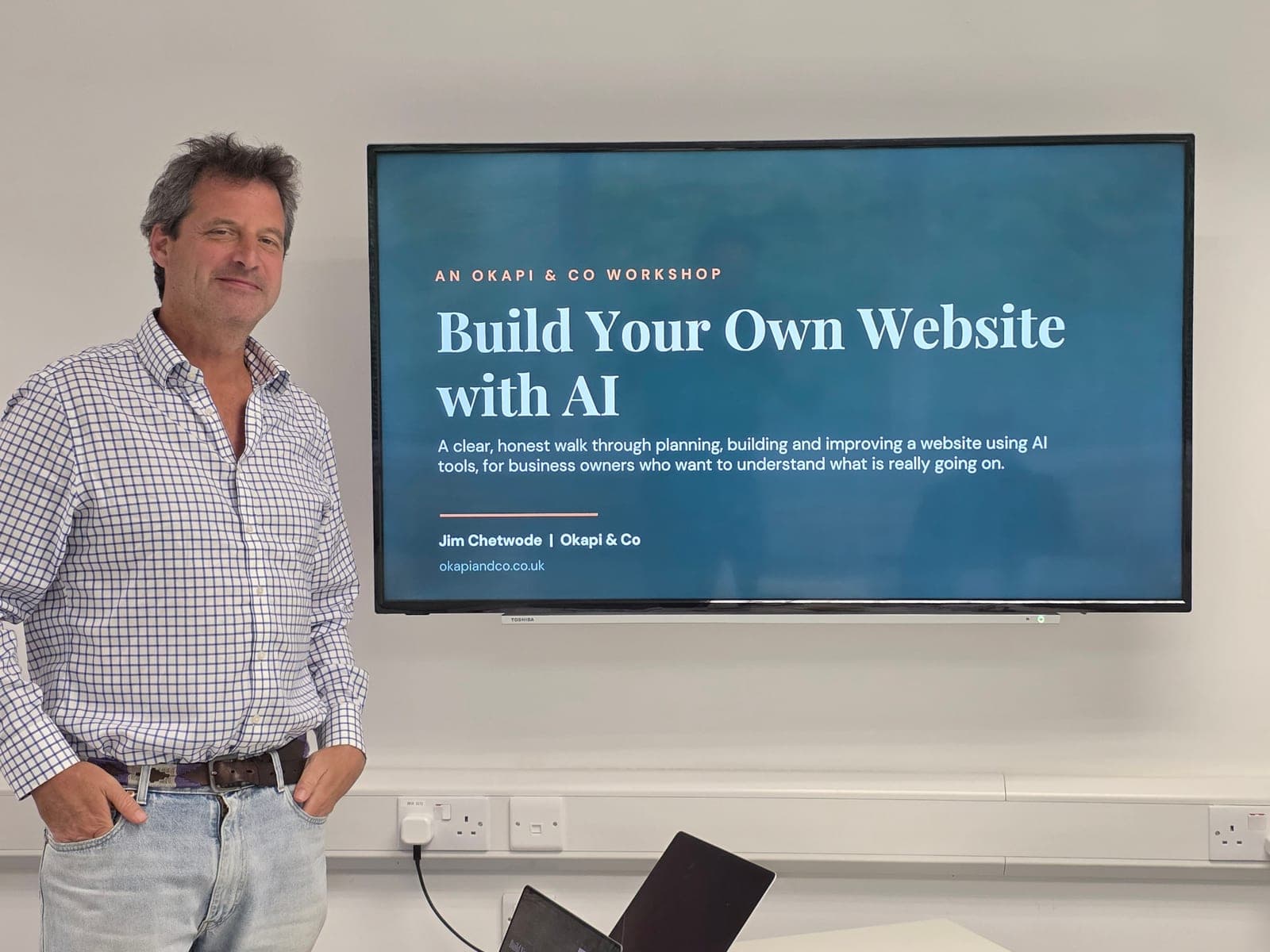 Jim Chetwode running a Build Your Own Website with AI workshop